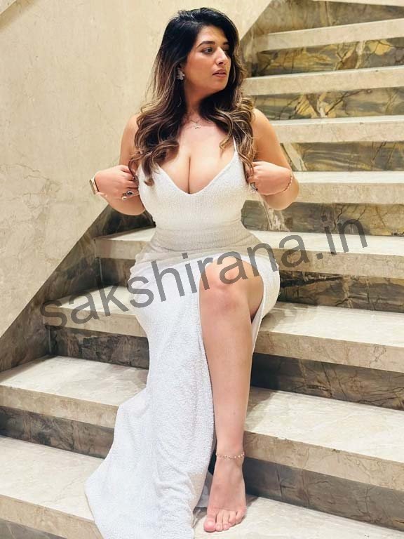 Rishikesh aged housewife Call Girl